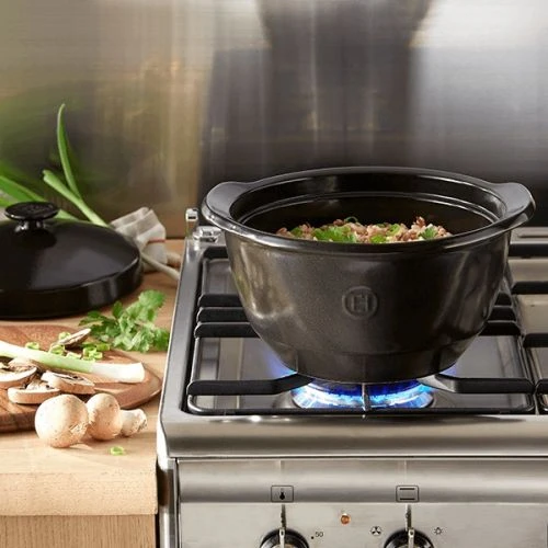 Emile Henry Charcoal One-Pot 2L - Image 3