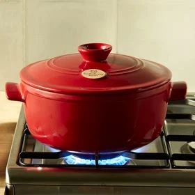 Emile Henry Round Stewpot 2.5L Burgundy - Image 2