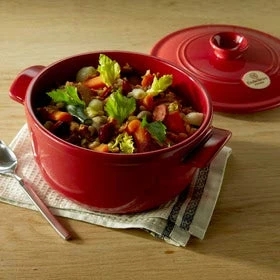 Emile Henry Round Stewpot 2.5L Burgundy - Image 3