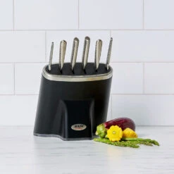 Global Zeitaku 7pc Knife Block Set -Avanti Sales Store Global Zeitaku 7pc Knife Block Set Lifestyle 2 750px